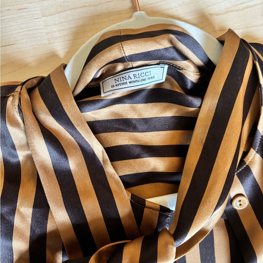 Nina Ricci Black and Gold Silk Top Made in France Size 36 / US 4